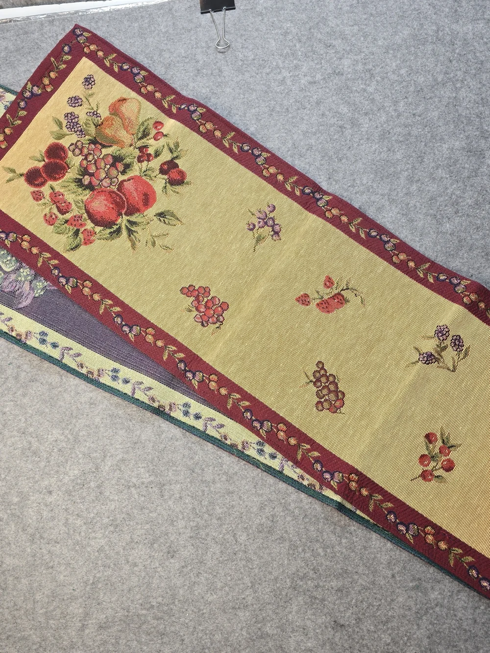 N/A woven table